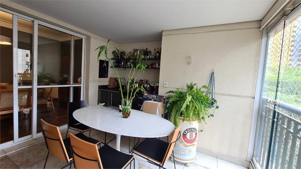 Apartamento à venda com 4 quartos, sendo 3 suítes, em Cidade Monções, São Paulo, SP
