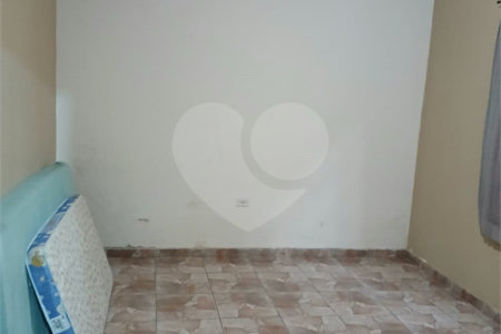 Casa à venda com 2 quartos, sendo 1 suíte, em Vila Amorim, Suzano, SP