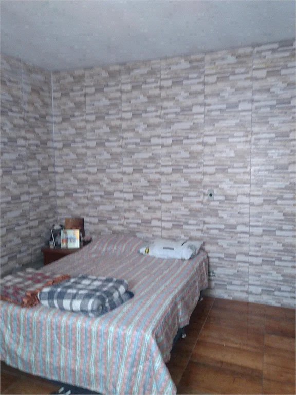 Casa à venda com 4 quartos, sendo 1 suíte, em Vila Pirajussara, São Paulo, SP