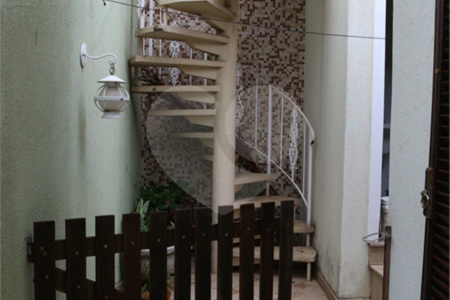 Sobrado à venda com 4 quartos, sendo 2 suítes, em Tremembé, São Paulo, SP