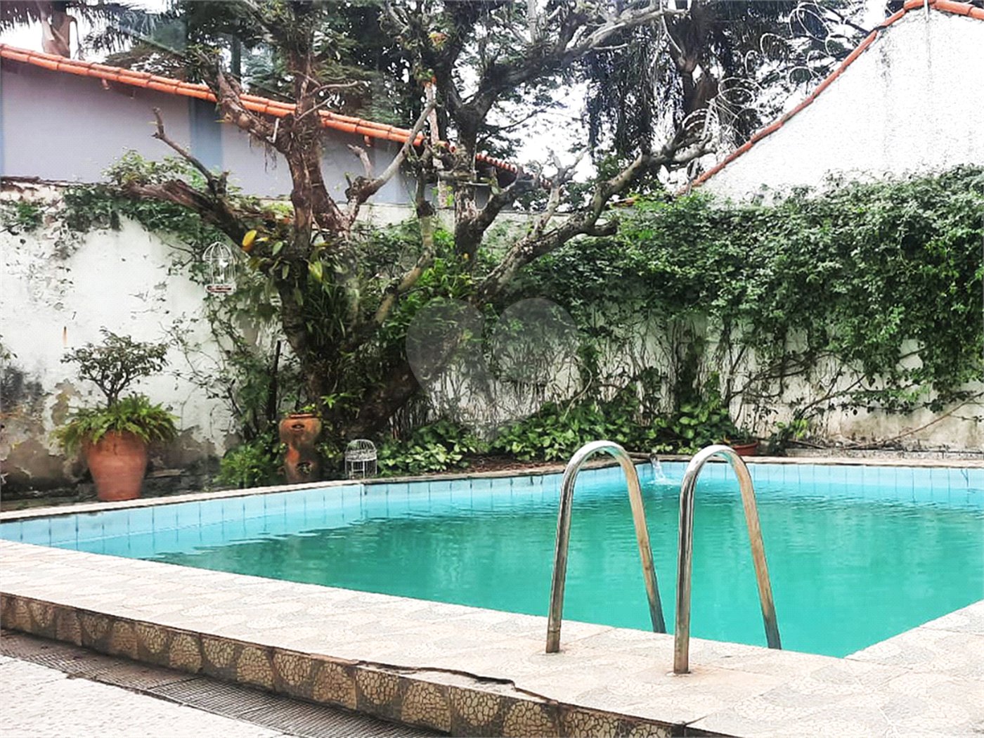 Sobrado à venda com 4 quartos, sendo 2 suítes,  em Bela Aliança, São Paulo, SP