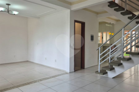 Casa à venda com 3 quartos, sendo 1 suíte,  no condomínio Residencial Horto Villagio, Sorocaba - SP