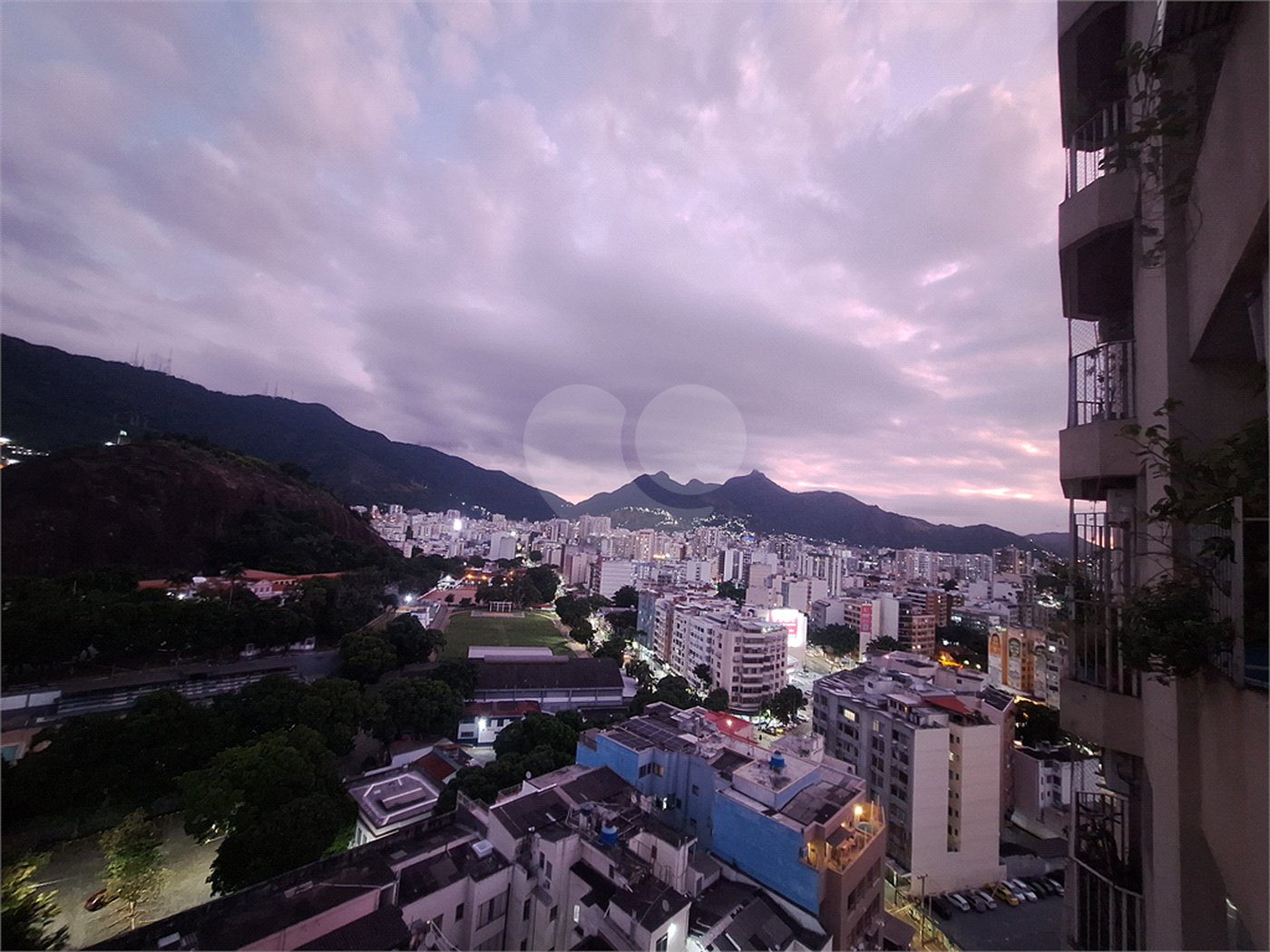 Apartamento à venda com 3 quartos, sendo 1 suíte, em Maracanã, Rio de Janeiro, RJ