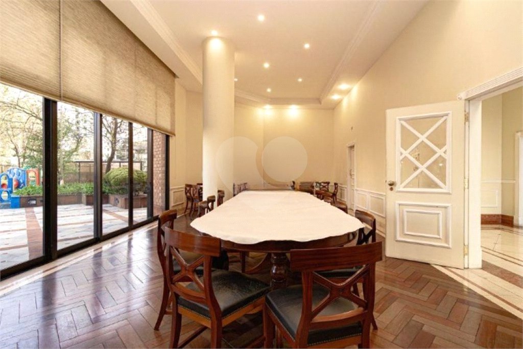Apartamento à venda com 3 suítes em Jardim Parque Morumbi, São Paulo, SP