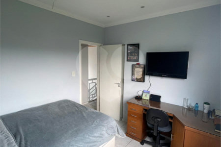 Casa à venda com 5 quartos, sendo 1 suíte, no condomínio Residencial Green Ville, Rio de Janeiro - RJ