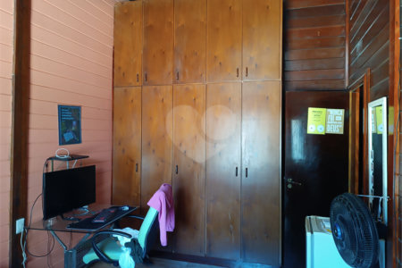 Casa à venda com 5 quartos, sendo 3 suítes, em Jardim Villaça, São Roque, SP