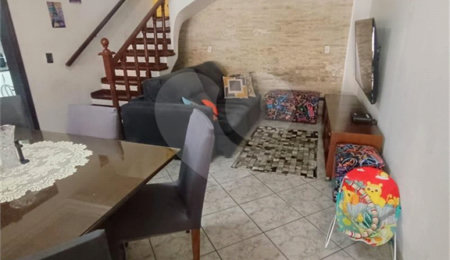Sobrado à venda com 3 quartos, sendo 1 suíte,  em Cidade Continental, São Paulo, SP