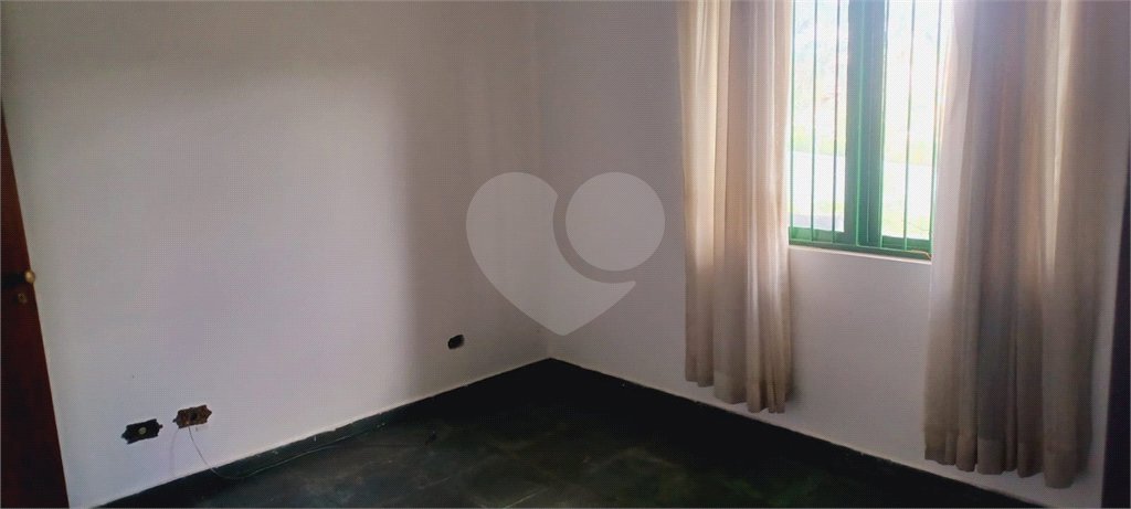 Casa à venda com 4 quartos, sendo 1 suíte, em Lavapés, Mairiporã, SP