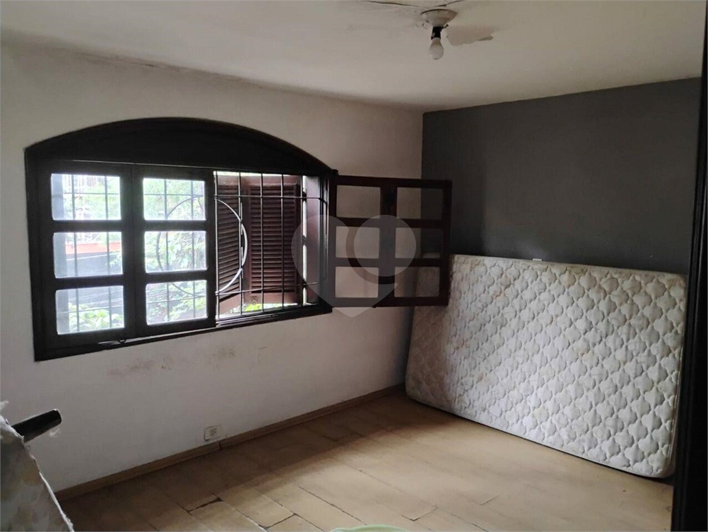 Casa à venda com 7 quartos, sendo 2 suítes,  em Brooklin Paulista, São Paulo, SP