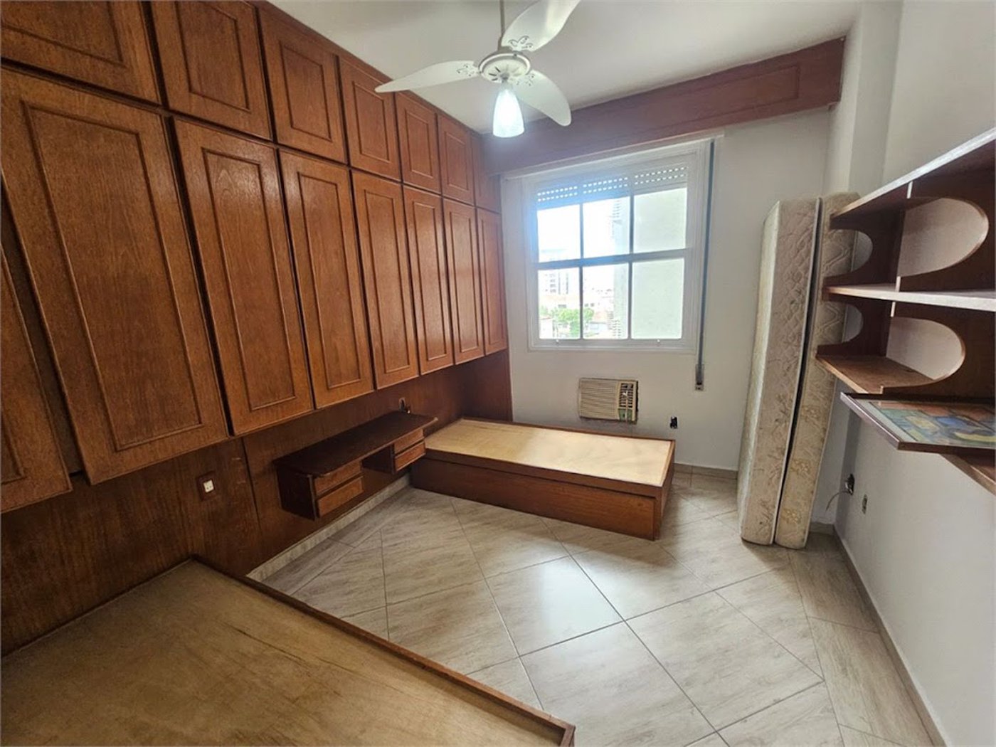 Apartamento com 3 dormitórios à venda, 145 m² por R$ 1.040.000,00 - Ponta da Praia - Santos/SP