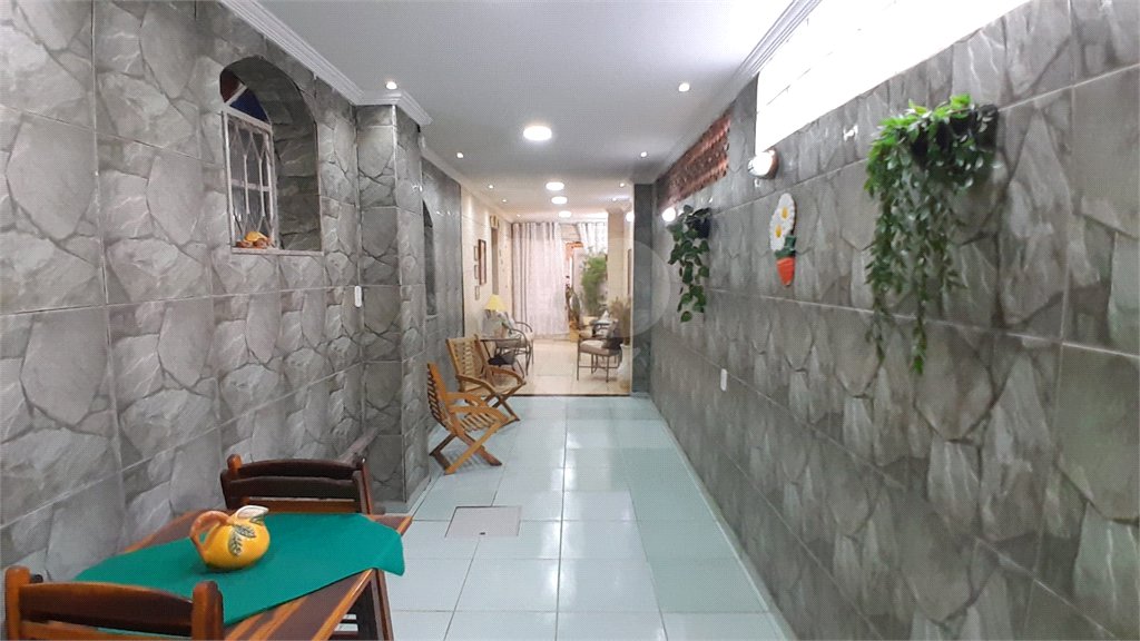 Casa à venda com 3 quartos em Campo Grande, Rio de Janeiro, RJ