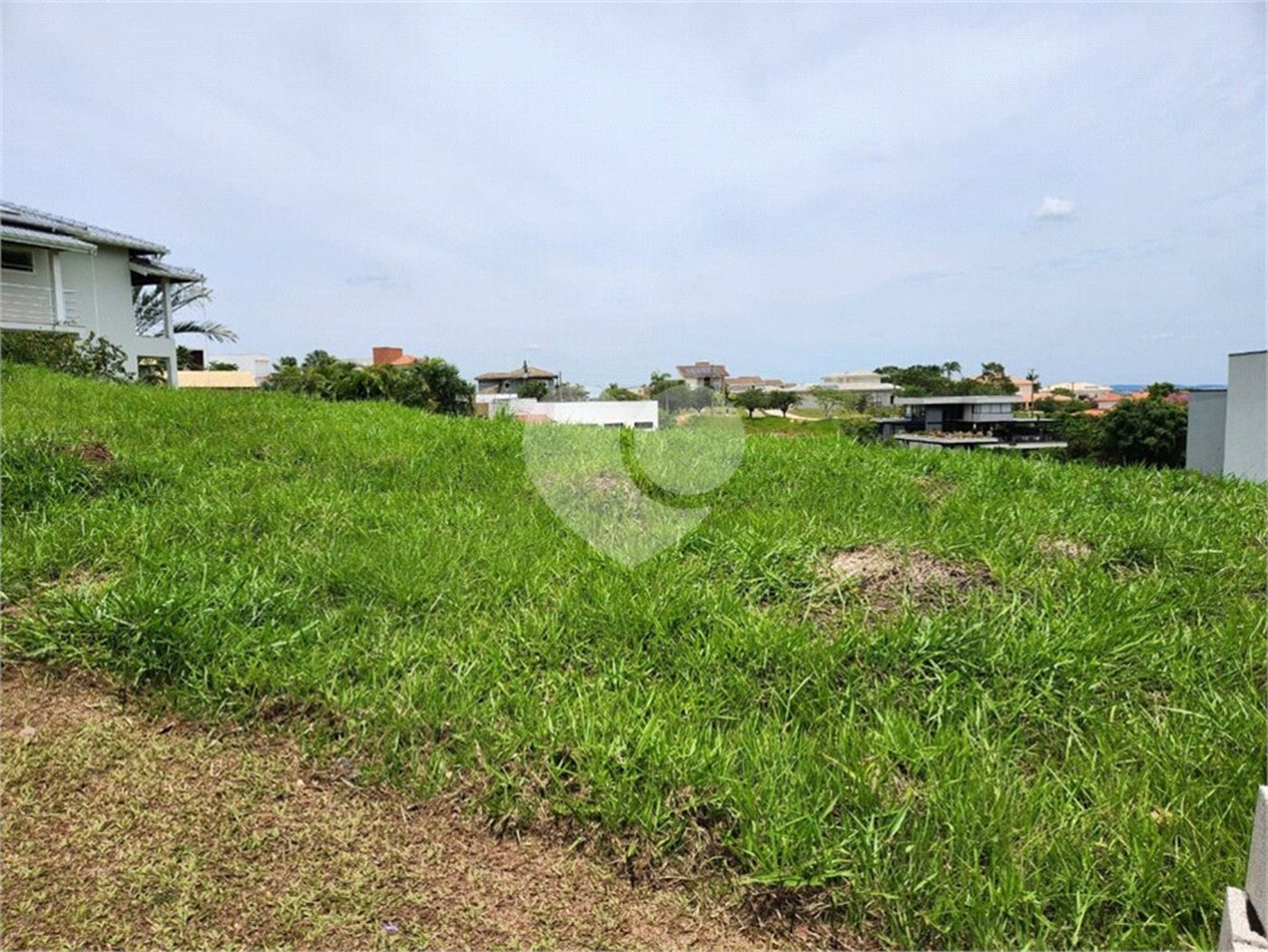 Terreno à venda no condomínio Jardim Primavera, Louveira - SP