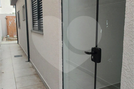 Casa Térrea à venda com 3 quartos, sendo 1 suíte,  em Nova Cerejeira, Atibaia, SP
