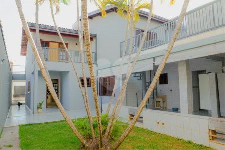 Casa à venda com 4 quartos, sendo 1 suíte, em Jardim Planalto, Salto, SP