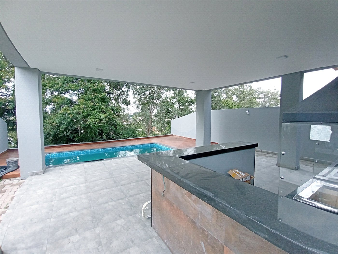 Casa à venda com 3 suítes no condomínio Reserva dos Jatobás, Louveira - SP