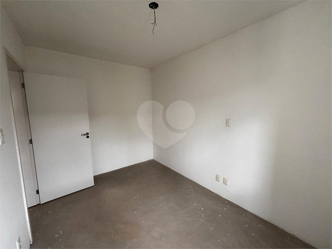 Apartamento à venda com 2 quartos em Guaraú, Salto, SP