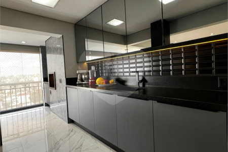 Apartamento à venda com 3 suítes no Centro, Mogi das Cruzes, SP