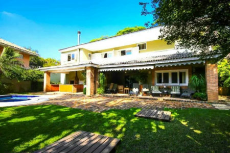 Casa à venda com 3 quartos, sendo 2 suítes,  em Vila Tramontano, São Paulo, SP