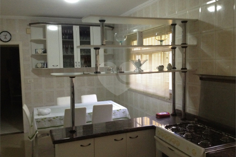 Sobrado à venda com 3 quartos, sendo 1 suíte, em Jardim Santa Clara, Guarulhos, SP