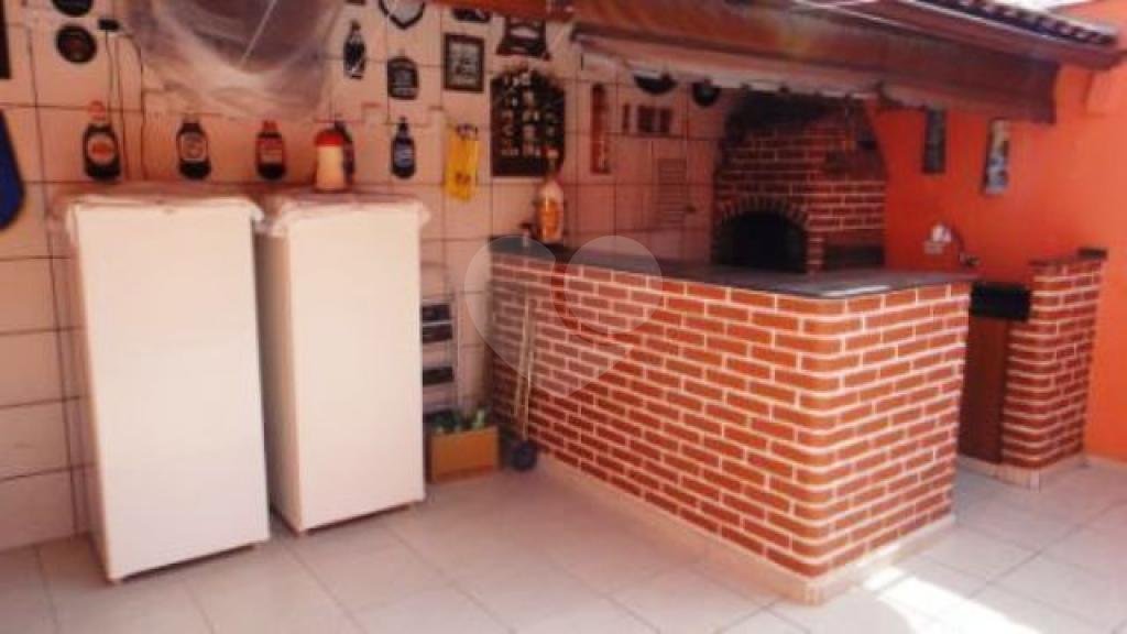 Sobrado à venda com 3 quartos, sendo 1 suíte, em Vila das Palmeiras, Guarulhos, SP