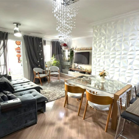 Apartamento à venda com 3 quartos, sendo 1 suíte,  em Vila Paulo Silas, São Paulo, SP