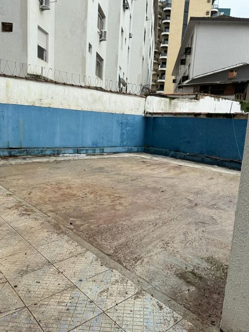 Casa com 4 dormitórios para alugar, 339 m² por R$ 44.688,51 - Gonzaga - Santos/SP