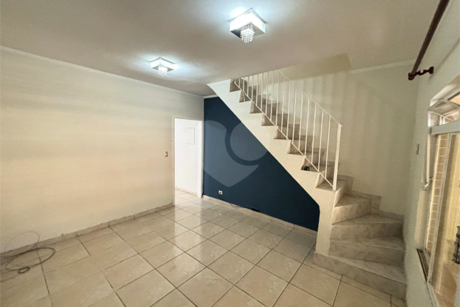 Sobrado à venda com 2 quartos em Jardim Vila Galvão, Guarulhos, SP