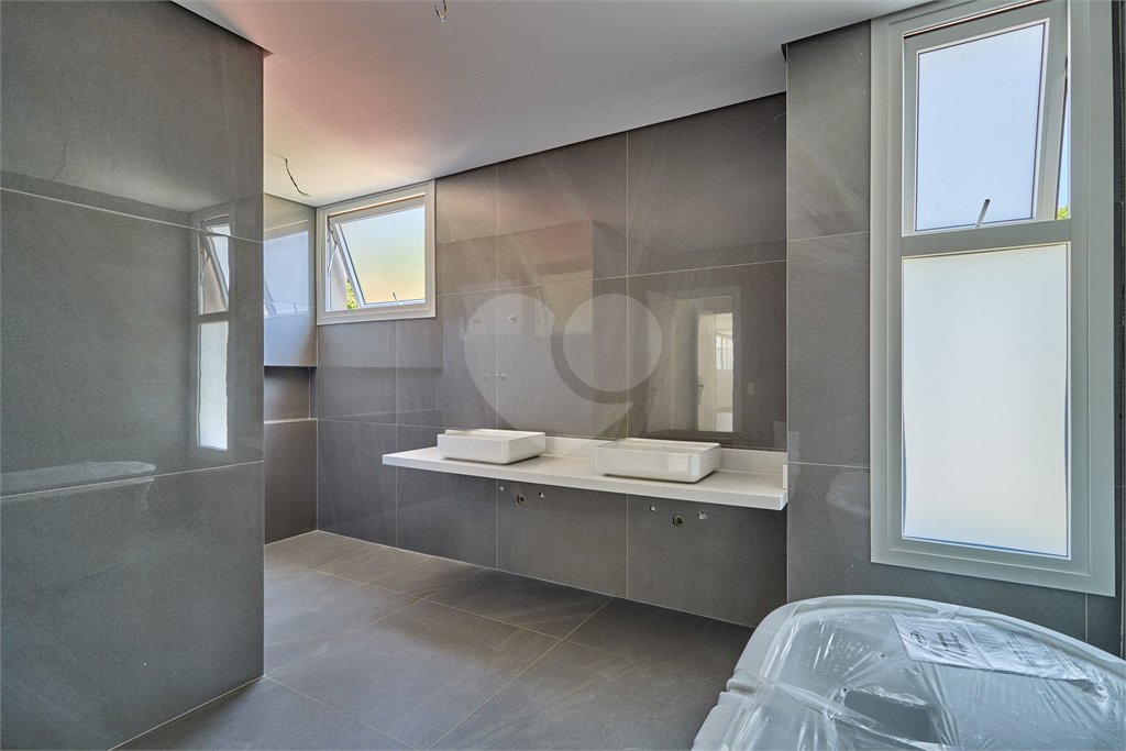 Casa à venda com 4 suítes no condomínio Liló, São Paulo - SP
