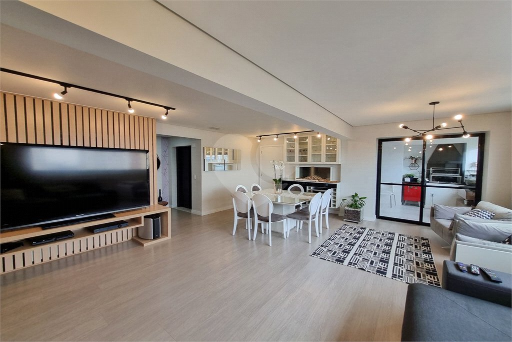 Apartamento à venda com 5 quartos, sendo 3 suítes, em Santa Teresinha, São Paulo, SP