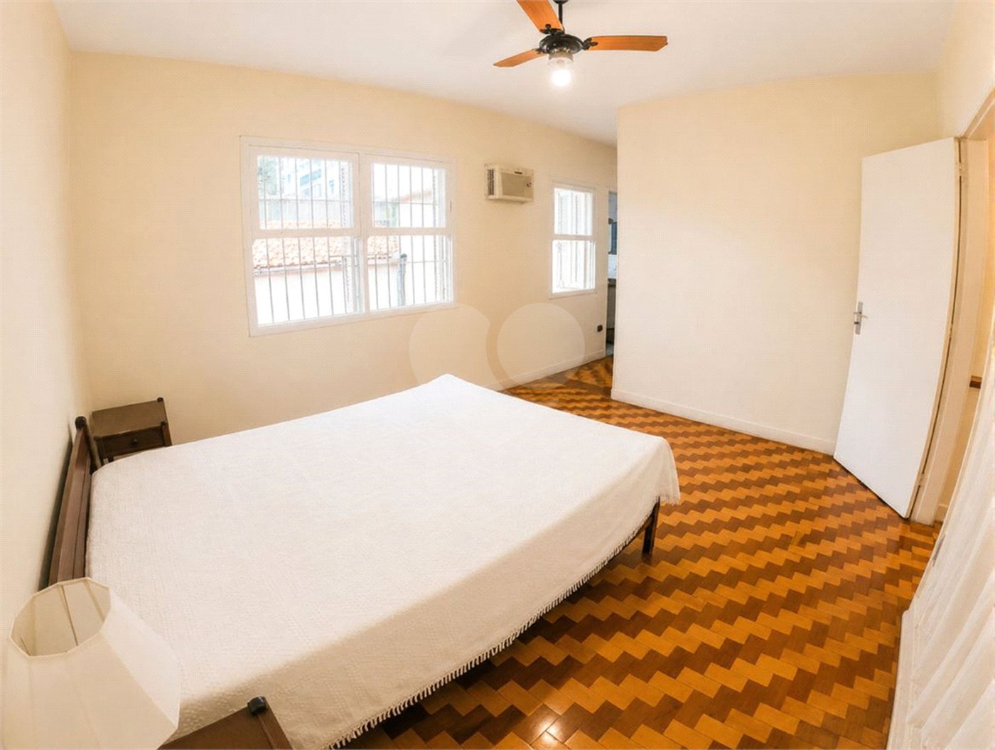 Sobrado à venda com 3 quartos, sendo 1 suíte, em Brooklin, São Paulo, SP
