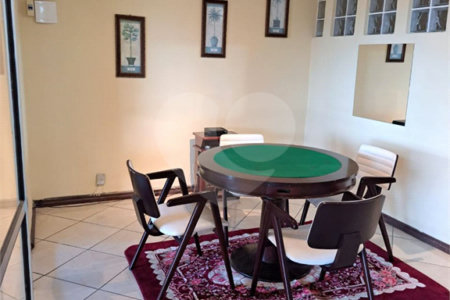 Sobrado à venda com 4 quartos, sendo 2 suítes, em Jardim Modelo, Suzano, SP