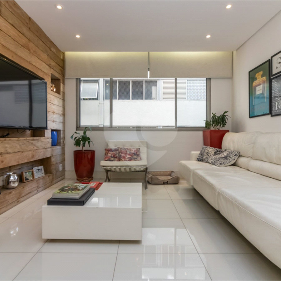 Apartamento à venda com 3 quartos, sendo 1 suíte, em Itaim Bibi, São Paulo, SP