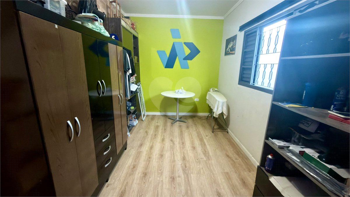 Sobrado à venda com 4 quartos, sendo 1 suíte, em Jardim Wanel Ville V, Sorocaba, SP