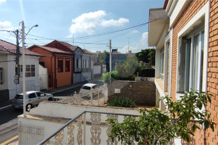 Casa à venda com 4 quartos, sendo 2 suítes, no Centro, Itu, SP
