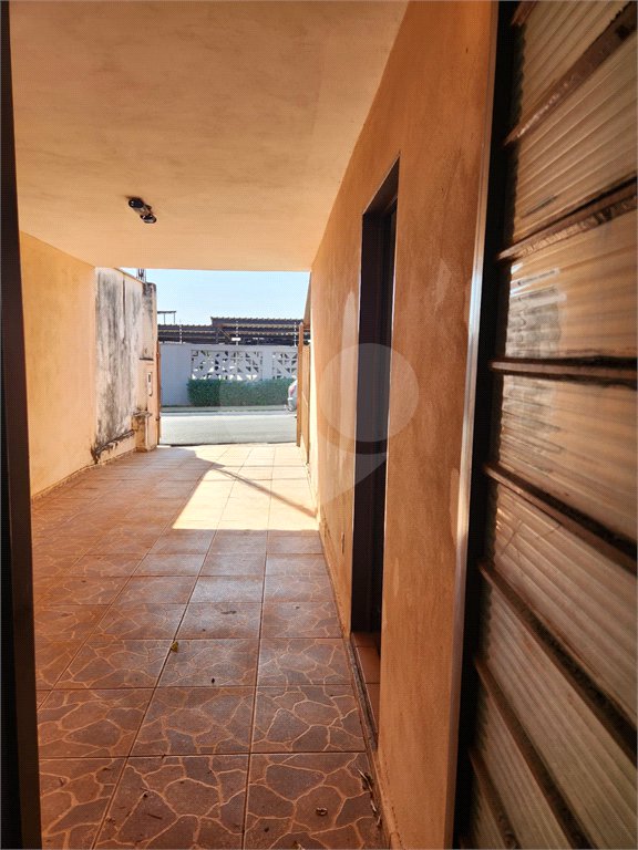 Casa à venda com 2 quartos no Centro, Araraquara, SP