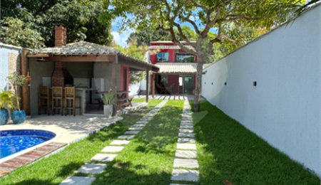 Apartamento para alugar com 1 suíte em Taperapuan, Porto Seguro, BA
