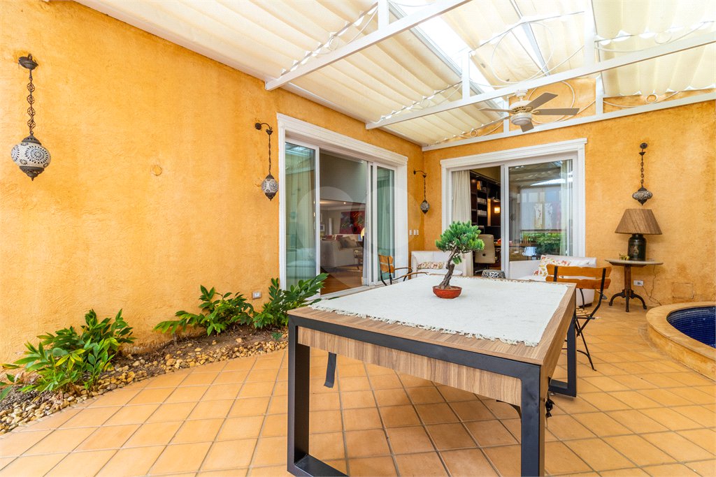 Casa à venda com 5 quartos, sendo 4 suítes, no condomínio Residencial Tivoli Park, Sorocaba - SP