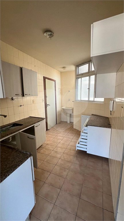 Cobertura à venda com 4 quartos, sendo 2 suítes,  em Braga, Cabo Frio, RJ