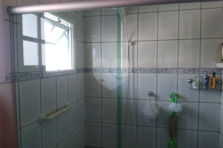 Sobrado à venda com 4 quartos, sendo 3 suítes,  em Vila Monumento, São Paulo, SP