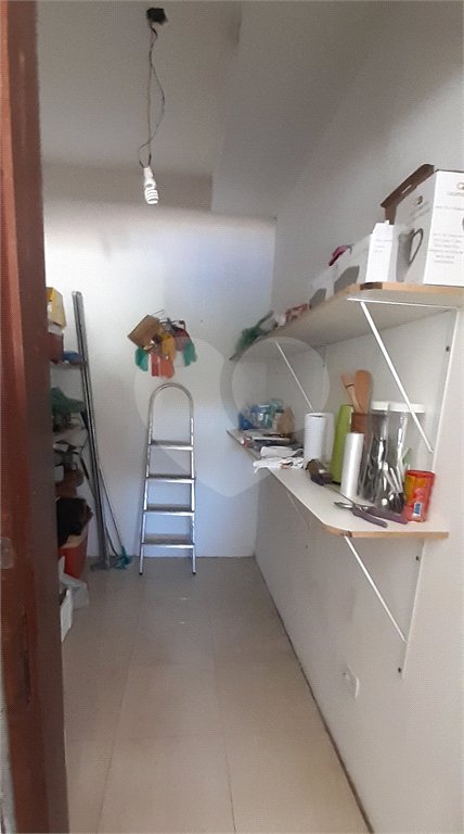 Casa à venda com 4 quartos, sendo 1 suíte, no Centro, Bom Jesus dos Perdões, SP
