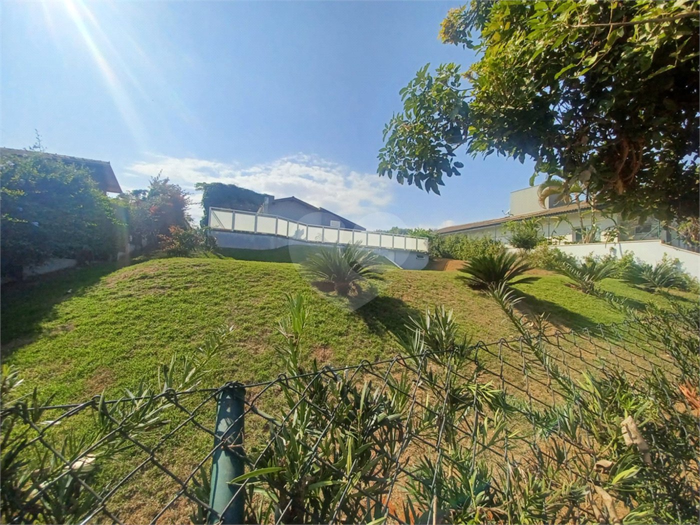 Casa à venda com 2 quartos, sendo 1 suíte, no condomínio Terras de Mont Serrat, Salto - SP
