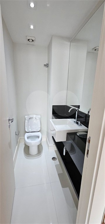 Duplex à venda com 4 quartos, sendo 3 suítes,  em Jardim Paulista, São Paulo, SP