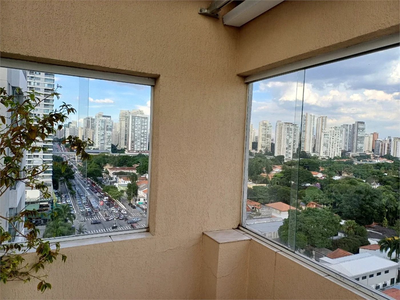Apartamento à venda com 3 quartos, sendo 1 suíte,  em Brooklin Paulista, São Paulo, SP