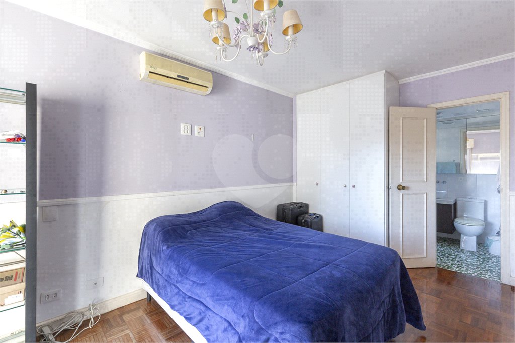 Apartamento à venda com 4 quartos, sendo 2 suítes, em Indianópolis, São Paulo, SP
