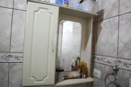 Casa à venda com 3 quartos, sendo 1 suíte,  em Vila Nova Carolina, São Paulo, SP
