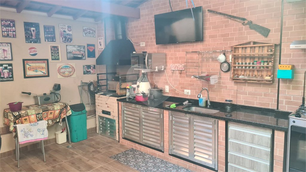 Casa à venda com 2 quartos em Vila dos Remédios, São Paulo, SP