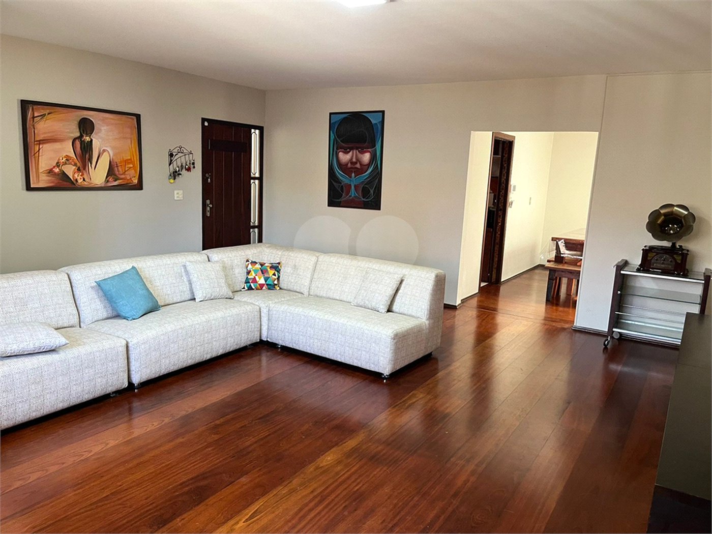 Casa Térrea à venda com 5 quartos, sendo 3 suítes,  em Vila Oliveira, Mogi das Cruzes, SP