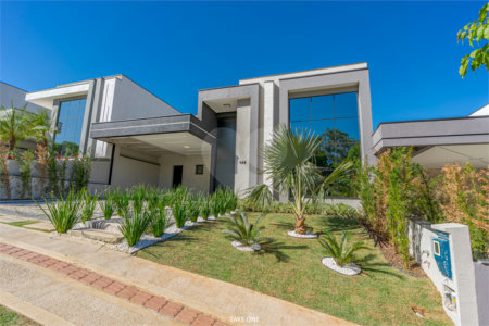 Casa à venda com 3 quartos, sendo 1 suíte, no condomínio Residencial London Park, Indaiatuba - SP