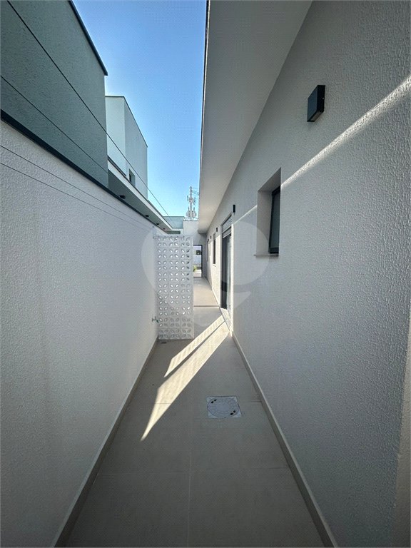 Casa à venda com 3 quartos, sendo 1 suíte,  no condomínio Le France, Sorocaba - SP
