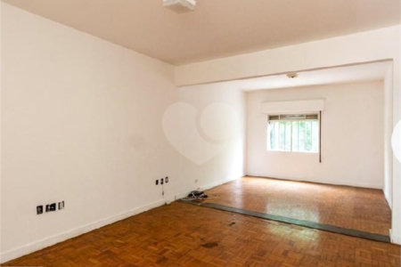 Apartamento à venda com 2 quartos em Cerqueira César, São Paulo, SP